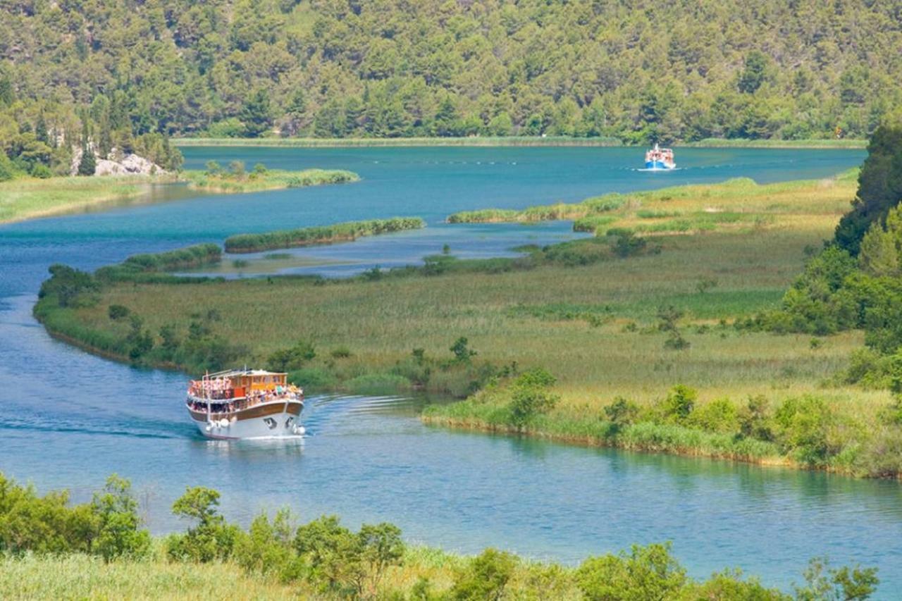 Hotel Bonaca Скрадин Экстерьер фото